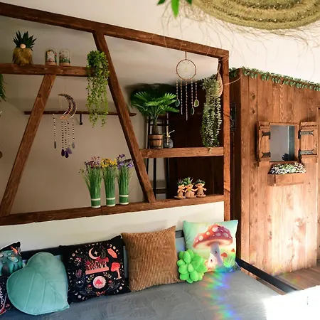 De La Pouzolle Bed & Breakfast Le Garn
